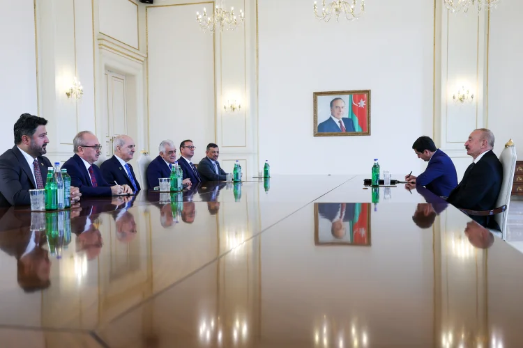 TBMM Başkanı Kurtulmuş, Azerbaycan Cumhurbaşkanı Aliyev ile Görüştü