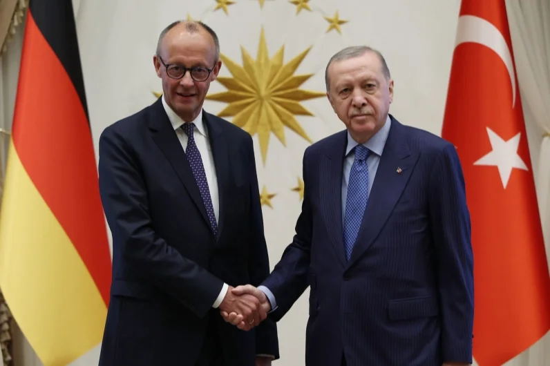 Erdoğan ve Almanya Şansölyesi Merz Telefonla Görüştü: İkili İlişkiler ve Bölgesel Gelişmeler Masada