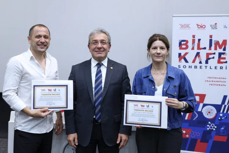 Dokuz Eylül Üniversitesi, Geleceğin Meslekleri Bilim Kafe Sohbetleri'nde Fizyoterapistliği Ele Aldı