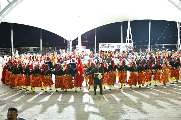 Sakarya'da Maarif Halk Dansları Şenliği Coşkusu