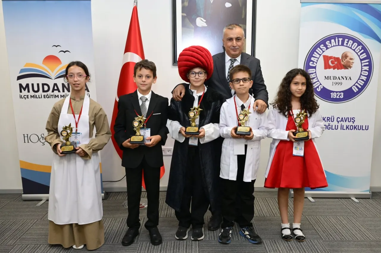 Bursa'da Yeni Eğitim Modeli FERDÂ Tanıtıldı: 500'den Fazla Öğrenci Katıldı