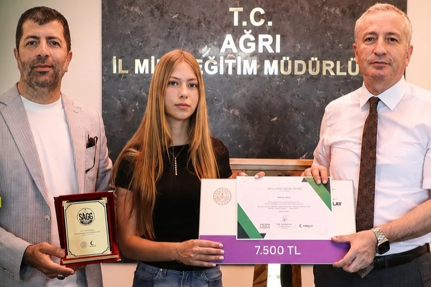 Ağrı'da "Sağlıklı Nesil Sağlıklı Gelecek" Projesi Kapsamında Ödül Töreni Düzenlendi