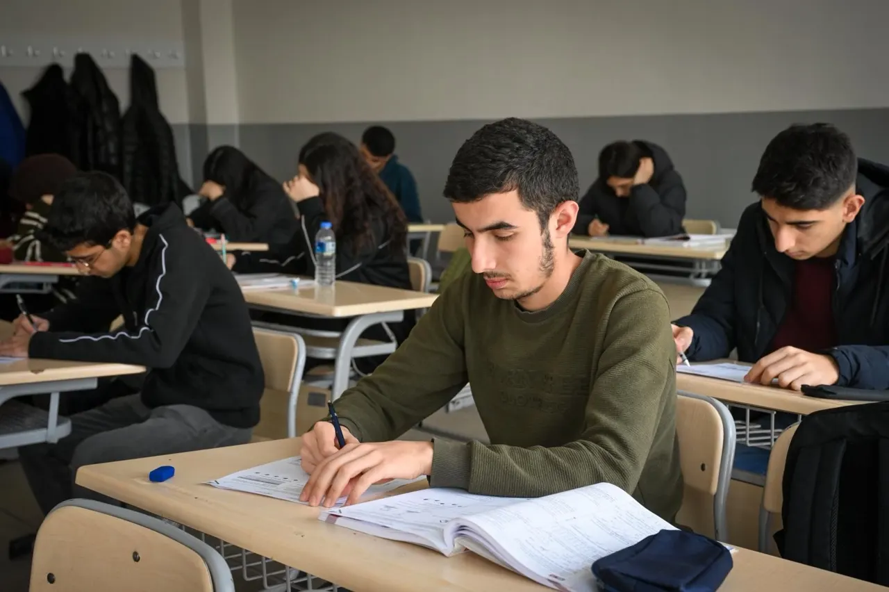 Malatya Büyükşehir Belediyesi'nden 507 Öğrenciye YKS Hazırlık Desteği