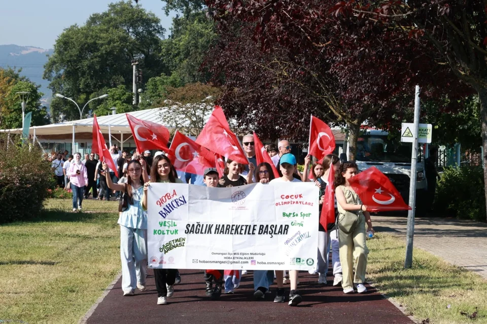Osmangazi'de HOBA Projesi Kapsamında Başarılı Öğrenci ve Öğretmenler Ödüllendirildi