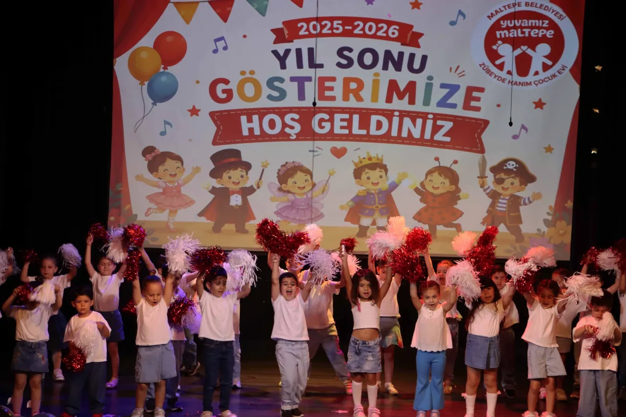 Maltepe Belediyesi Kreşlerinde Yılsonu Coşkusu Yaşar Kemal Kültür Merkezi’nde Yaşandı
