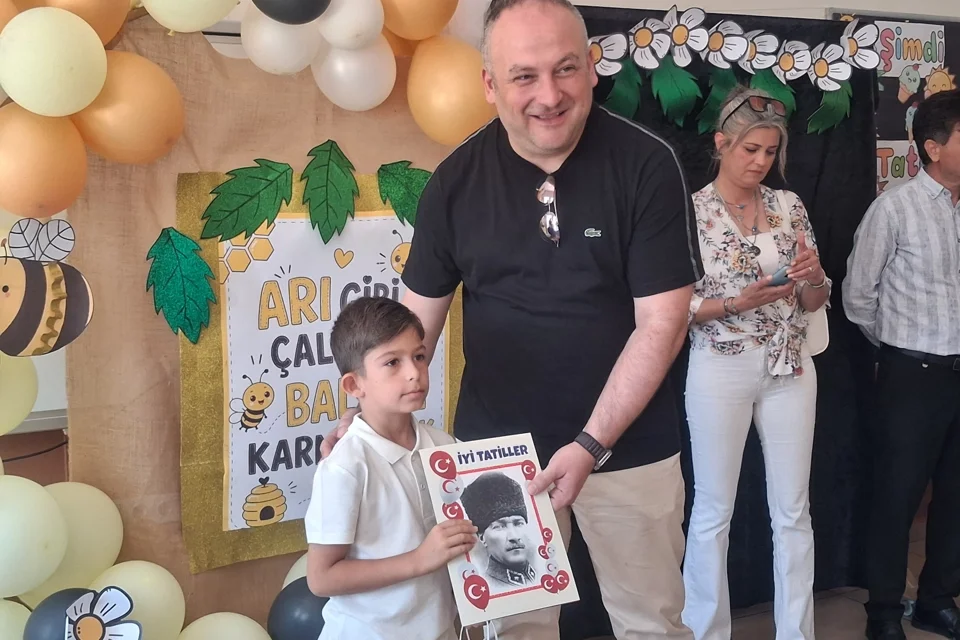 Keşan'da Öğrenciler Karnelerine Kavuştu, Karne Sevinci Yaşandı