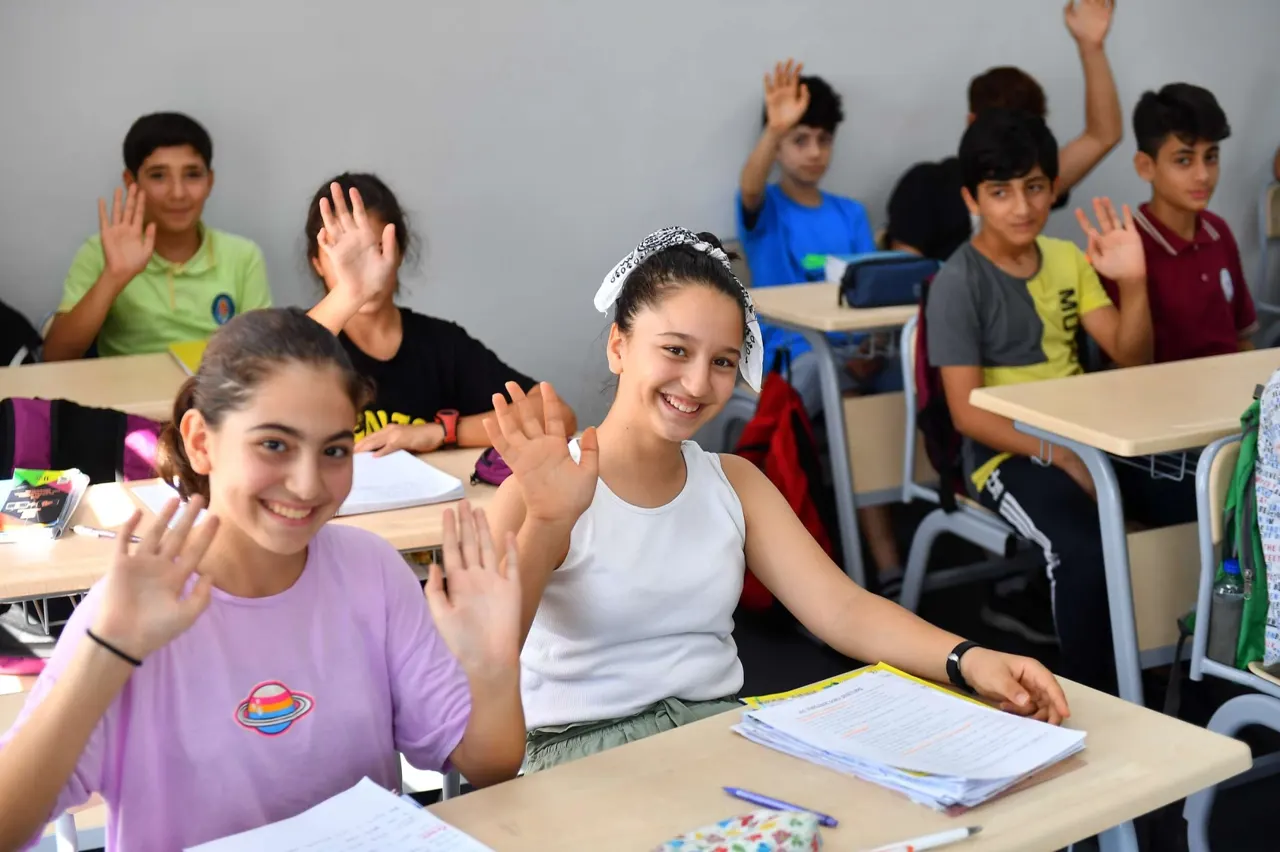 Uzmanlardan YKS ve LGS Öncesi Öğrencilere ve Ailelere Önemli Tavsiyeler