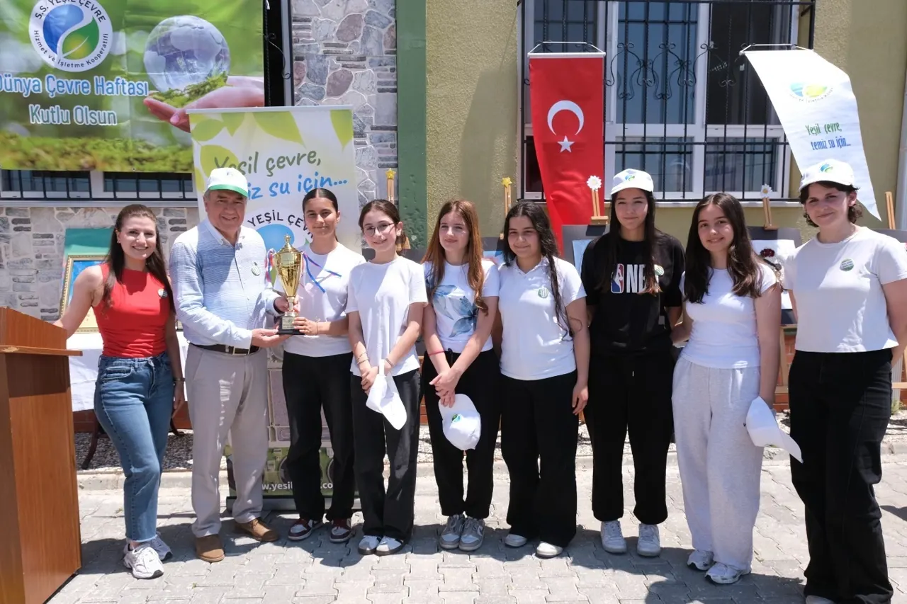 Yeşil Çevre ve Gürsu Anadolu Lisesi'nden Öğrencilere Geri Dönüşüm Eğitimi
