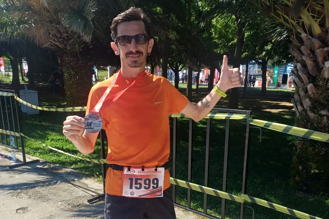 Alper Elmas, OYAK 65. Yıl Koşusu'nda Birincilik Elde Etti