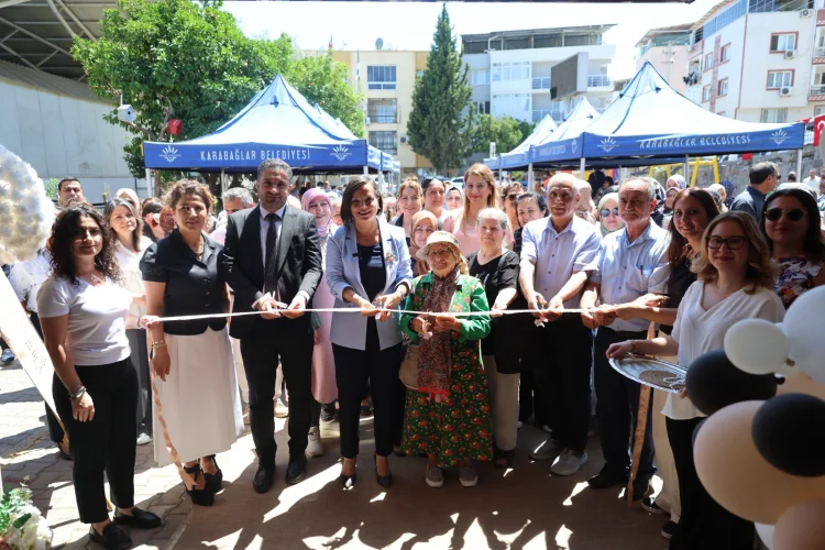 Karabağlar'da Kadın ve Gençler İçin Tekstil Akademisi Kapılarını Açtı