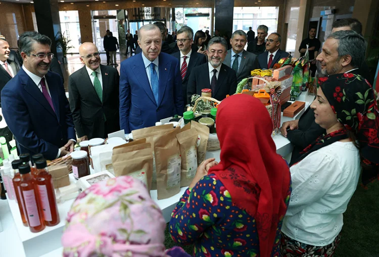 Cumhurbaşkanı Erdoğan'dan Tarım ve Ekonomi Alanında Yeni Destekler: Kadın ve Genç Çiftçilere Kredi Limitleri Artırıldı