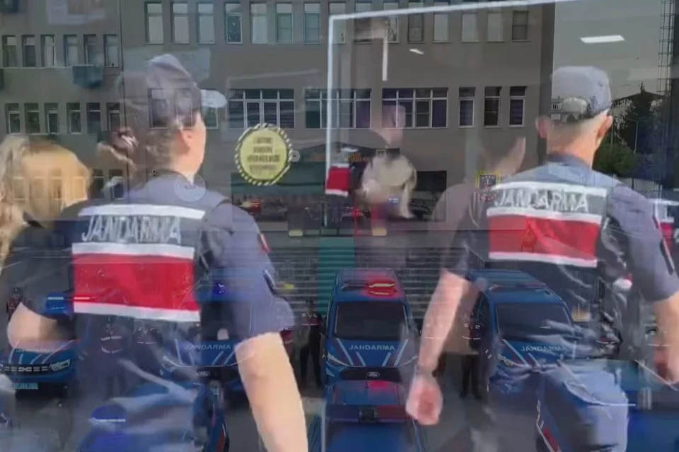 9 İlde Siber Suç Operasyonu: 73 Gözaltı, 2,3 Milyar TL'lik Hesap Hareketi