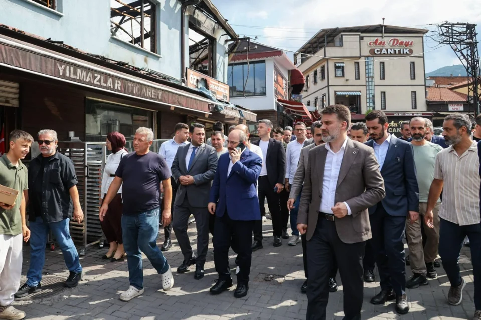 Bursa'da Yangın Faciası Sonrası Kayhan Çarşısı Esnafı İçin Harekete Geçildi