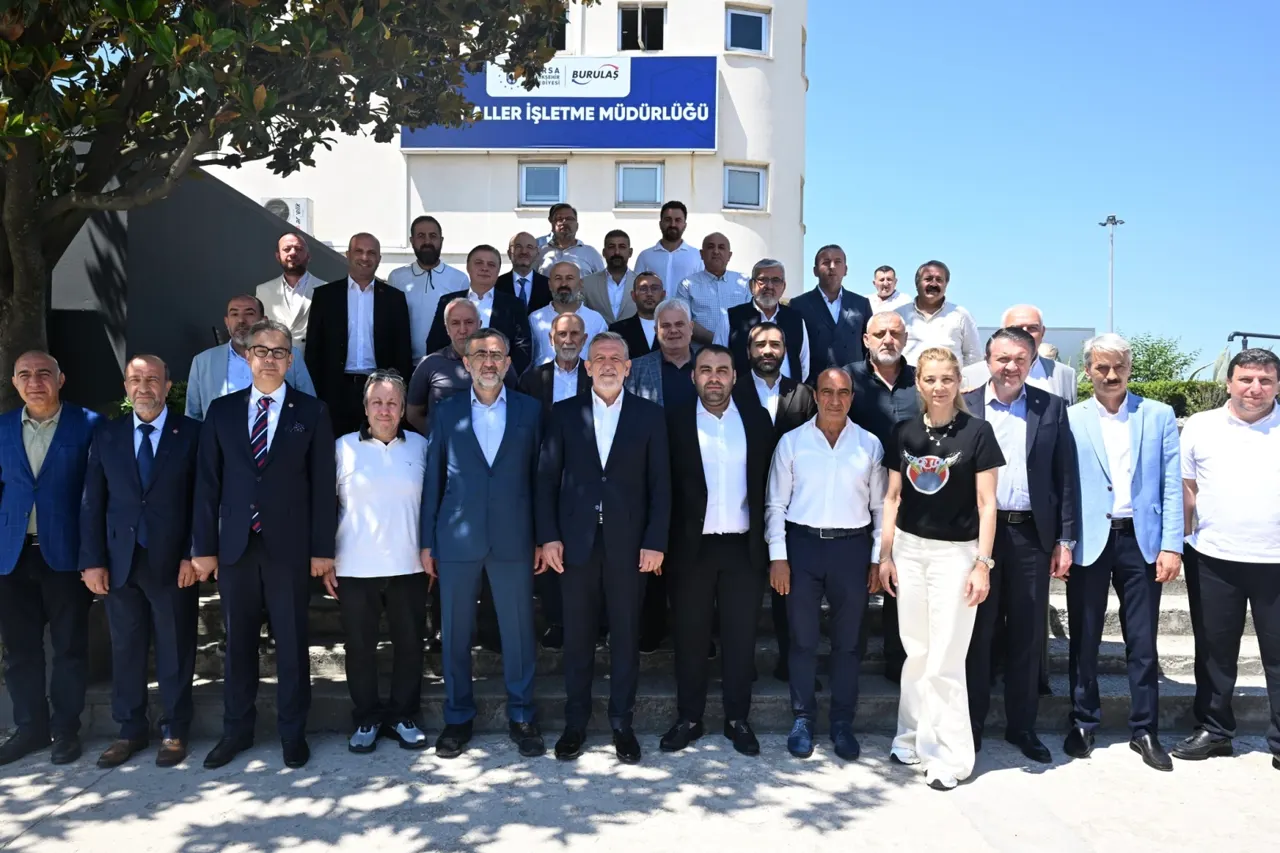 BURSA TERMİNALİ'NDE ÖNEMLİ BULUŞMA: BTSO VE BURULAŞ İŞ DÜNYASININ GELECEĞİNİ GÖRÜŞTÜ