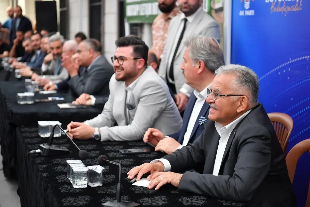 Melikgazi Belediye Başkanı Palancıoğlu, Halkla Buluştu: Soruları Yanıtladı, Projeleri Anlattı