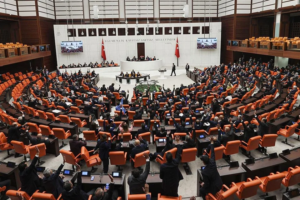 TBMM'de Yeni Kanun Kabul Edildi: Emniyet, Dijital Yayıncılık ve Vergi Alanlarında Önemli Değişiklikler