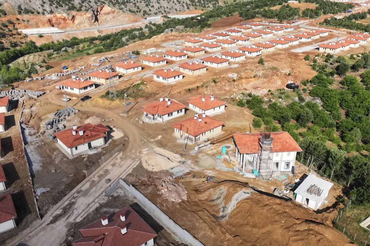Malatya'da Deprem Konutlarında İnşa Süreci Yakından Takip Edildi