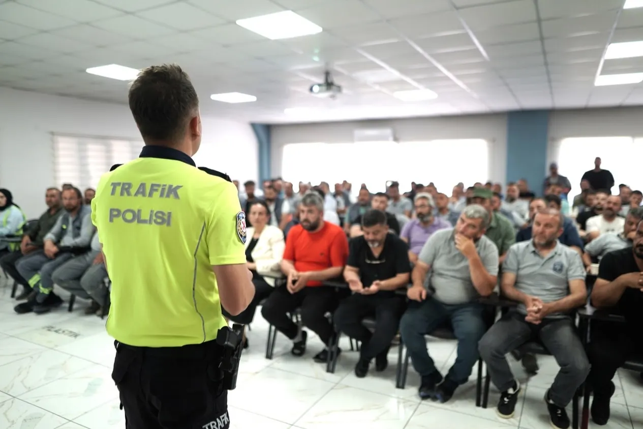 Melikgazi'de Saha Çalışanlarına Trafik ve İş Güvenliği Eğitimi Verildi