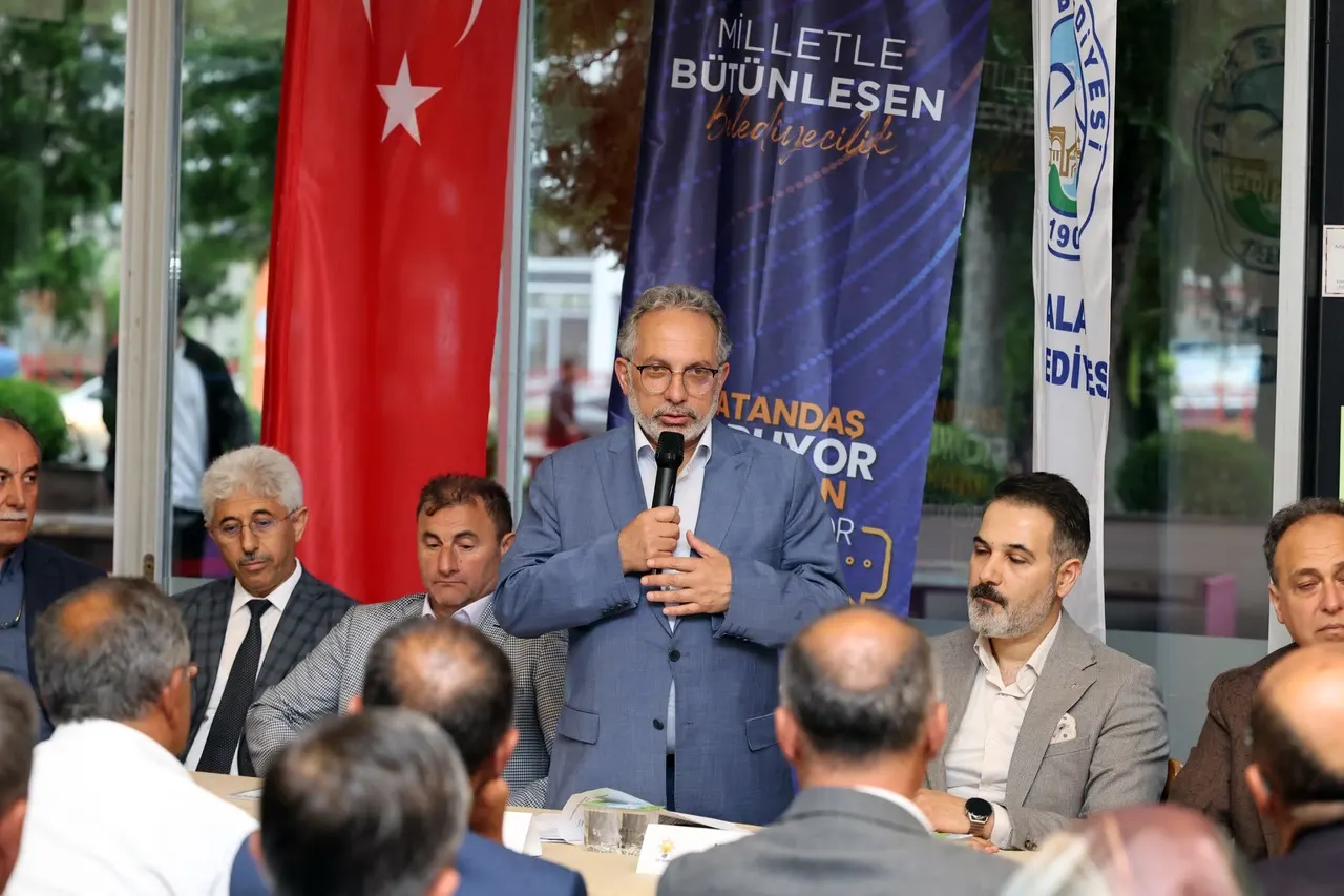 Talas'ta Vatandaş Buluşması: Başkan Yalçın Talepleri Dinledi