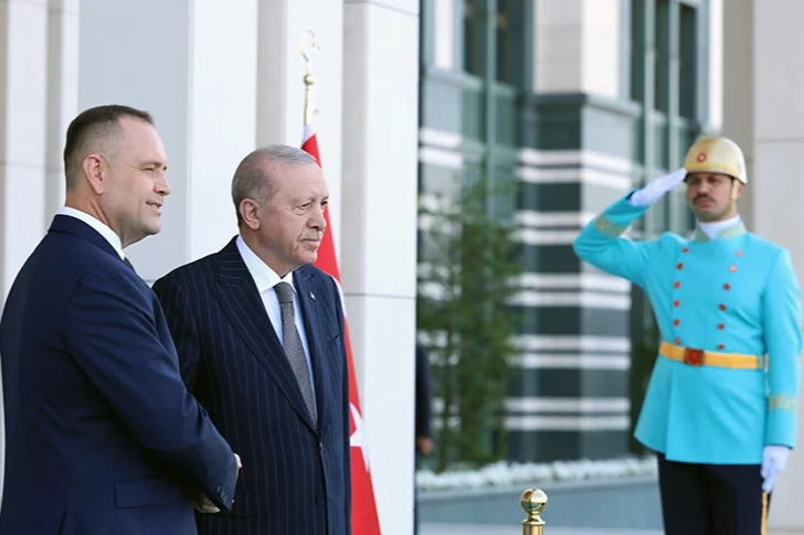 Polonya Cumhurbaşkanı Ankara'da: Türkiye ve Polonya Ticarette 15 Milyar Dolar Hedefliyor