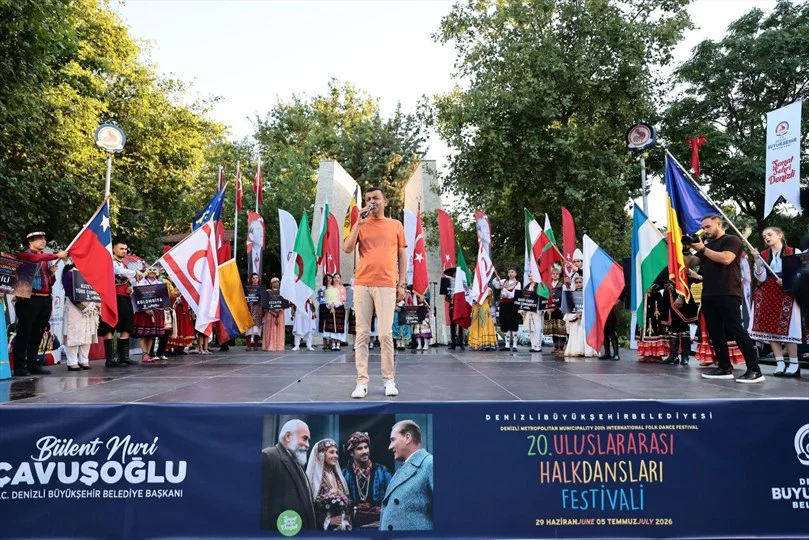 20. Uluslararası Halk Dansları Festivali Denizli'de Başladı: Renkler ve Ritimler Şehri Büyülüyor