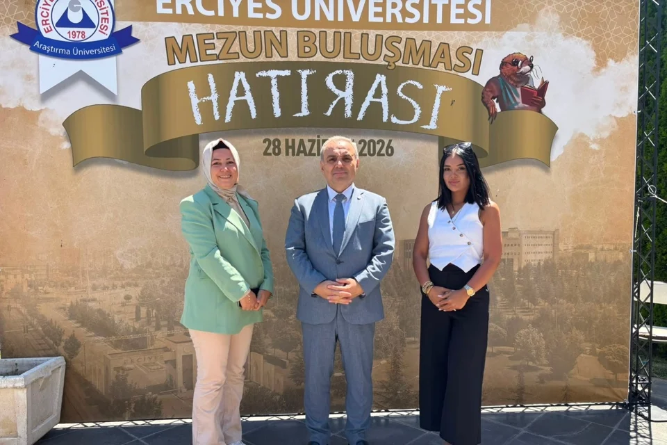 Erciyes Üniversitesi Mezun Buluşması'nda Kayseri Büyükşehir Belediyesi Stant Açtı