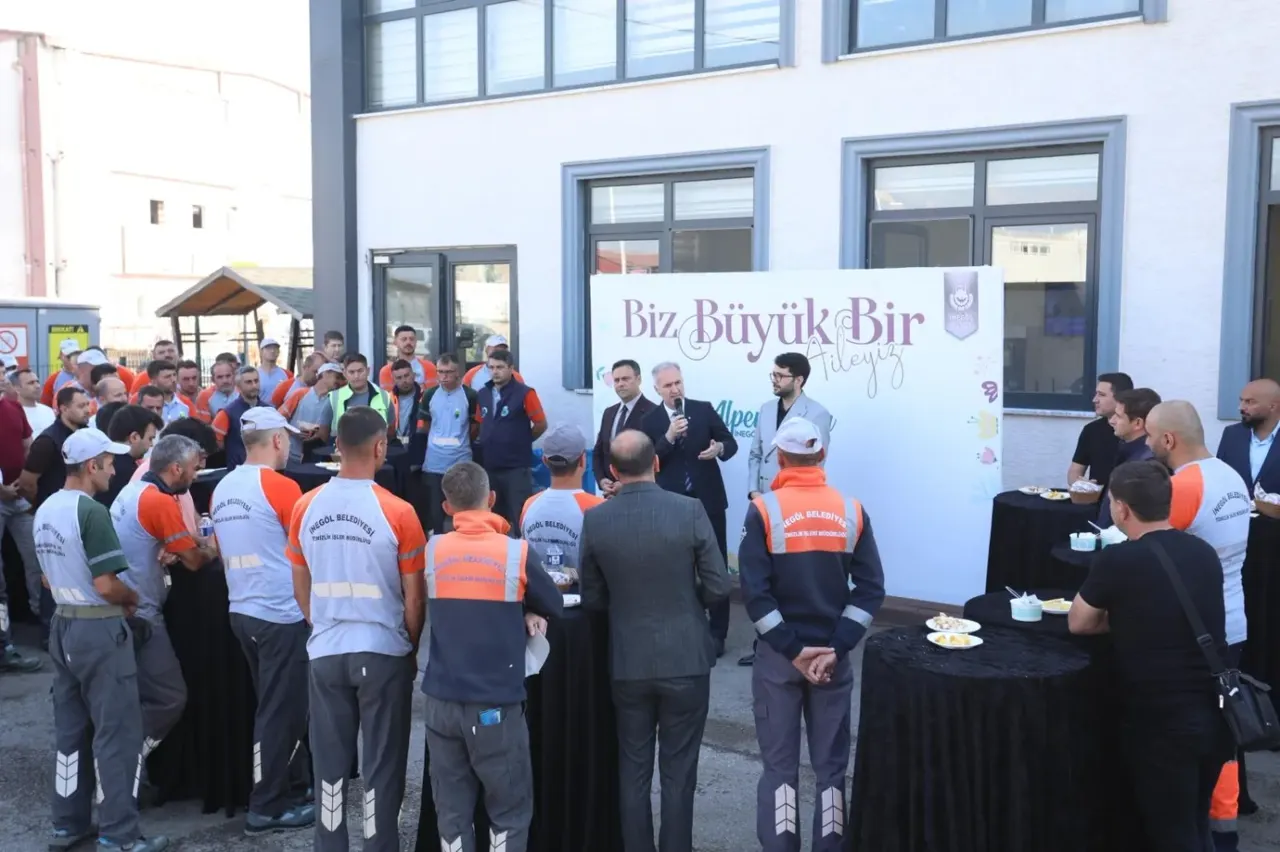 Başkan Taban, Temizlik İşleri Personeliyle Bir Araya Geldi