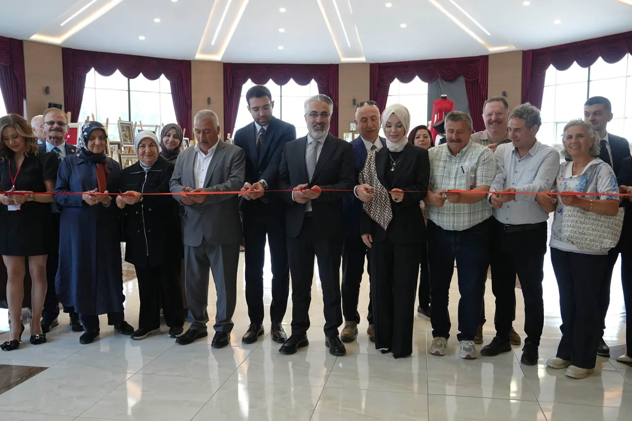 KEÇMEK Yıl Sonu Sergisiyle El Emeği Göz Nuru Ürünler Tanıtıldı