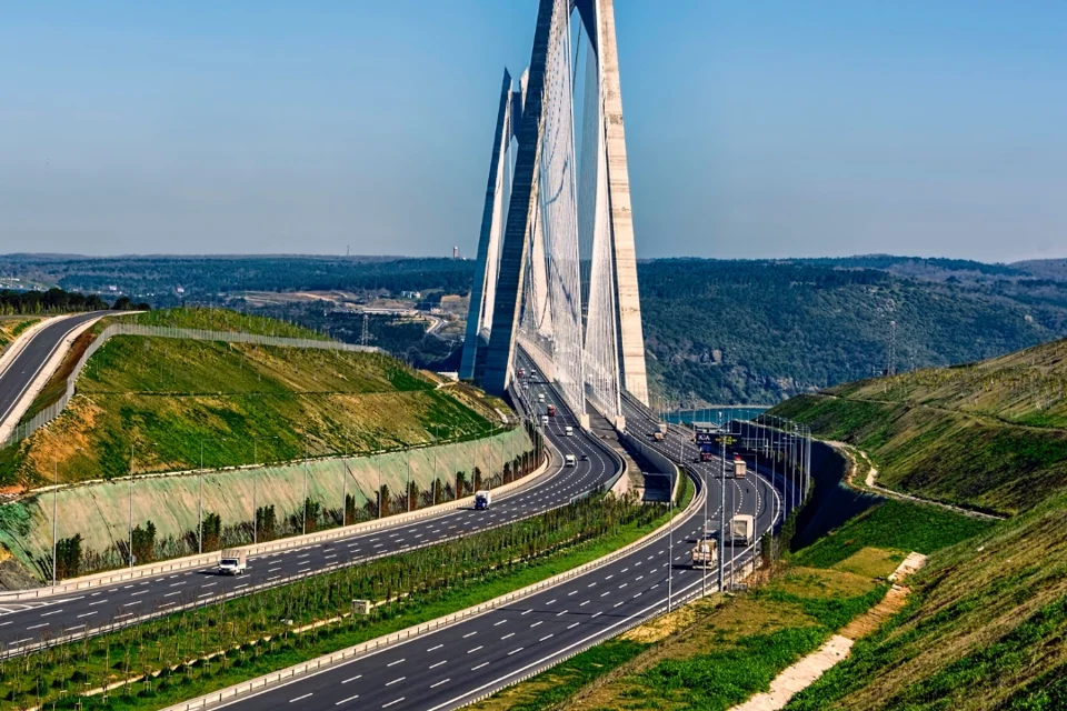Yavuz Sultan Selim Köprüsü'nden Sürücülere "Yol Hipnozu" Uyarısı