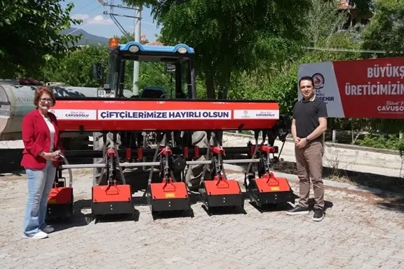Denizli'de Çiftçilere Modern Çapa Makinesi Desteği
