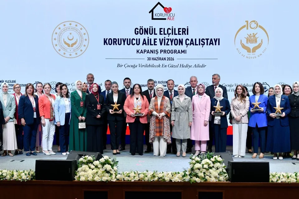 Koruyucu Ailelerde Çocuk Sayısı 21 Kat Arttı: 11 Bin 22 Çocuk Sevgiyle Büyüyor