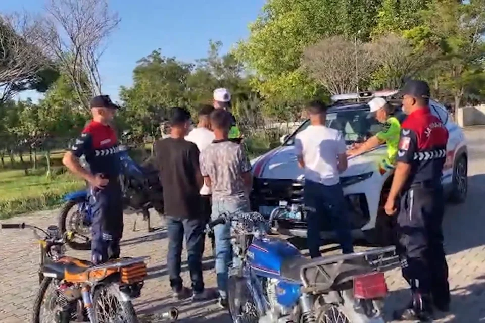 Aksaray'da Tehlikeli Motosiklet Akrobasi Yapan 4 Kişiye Ceza