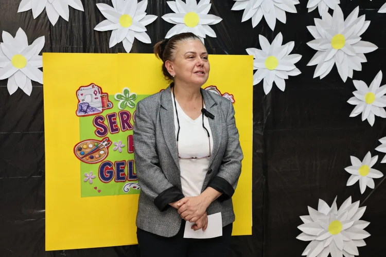 Nilüfer'de Kadın Emeği Göz Nuru Eserler Sergilendi