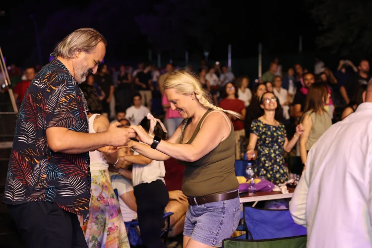 Nilüfer Caz Festivali Üçüncü Gününde Latin Rüzgarıyla Coştu