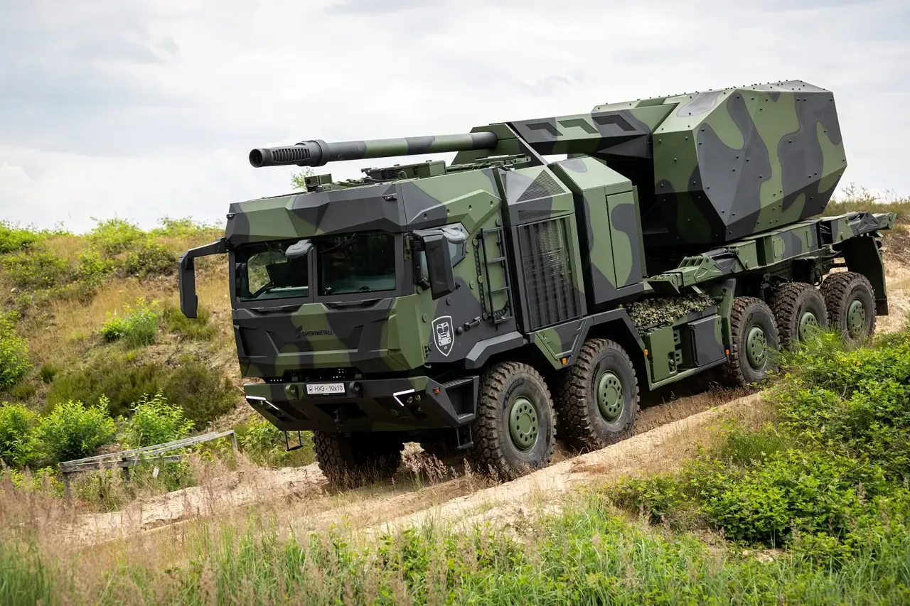 Bundeswehr Rheinmetall’den 2 binden fazla HX askeri lojistik araç alacak
