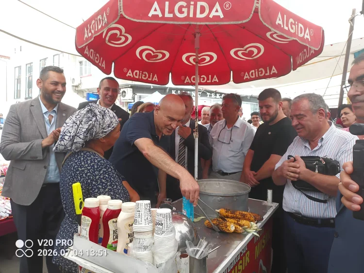 İYİ Parti'den "Tek Adam Rejimi" Vurgusu: Çömez ve Akalın Keşan'da Halkla Buluştu