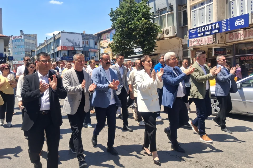 CHP Keşan'da İstifaya Sert Tepki: "Hainlere Bu Partide Yer Yok"