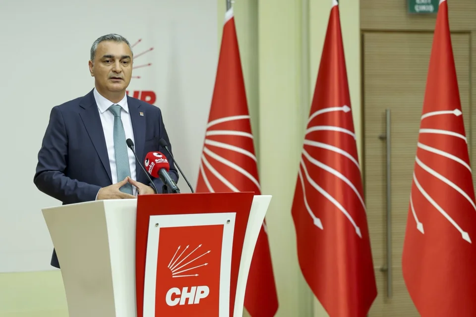 CHP'de Kapsamlı Değişiklik: 26 İl Başkanı Görevden Alındı, 7 İsim Disipline Sevk Edildi