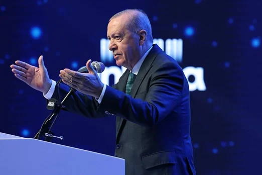 Erdoğan: Muhalefet Koltuk Peşinde, Biz Türkiye'nin Geleceği İçin Çalışıyoruz