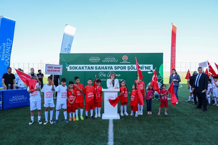 Gaziantep'te Gençleri Sporla Buluşturan Dev Turnuva Başladı
