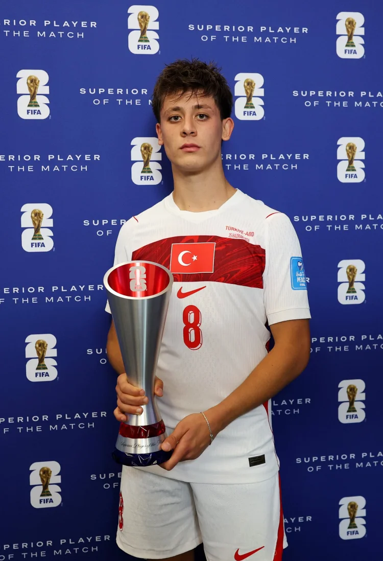 A Milli Futbol Takımı, ABD'yi Nefes Kesen Maçta 3-2 Yenerek Turnuvaya Galibiyetle Veda Etti