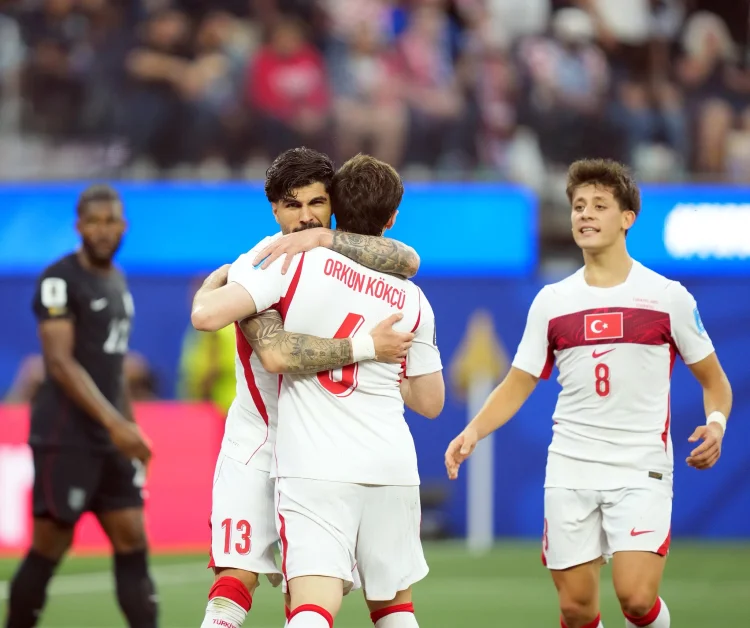 A Milli Futbol Takımı, ABD'yi Nefes Kesen Maçta 3-2 Yenerek Turnuvaya Galibiyetle Veda Etti