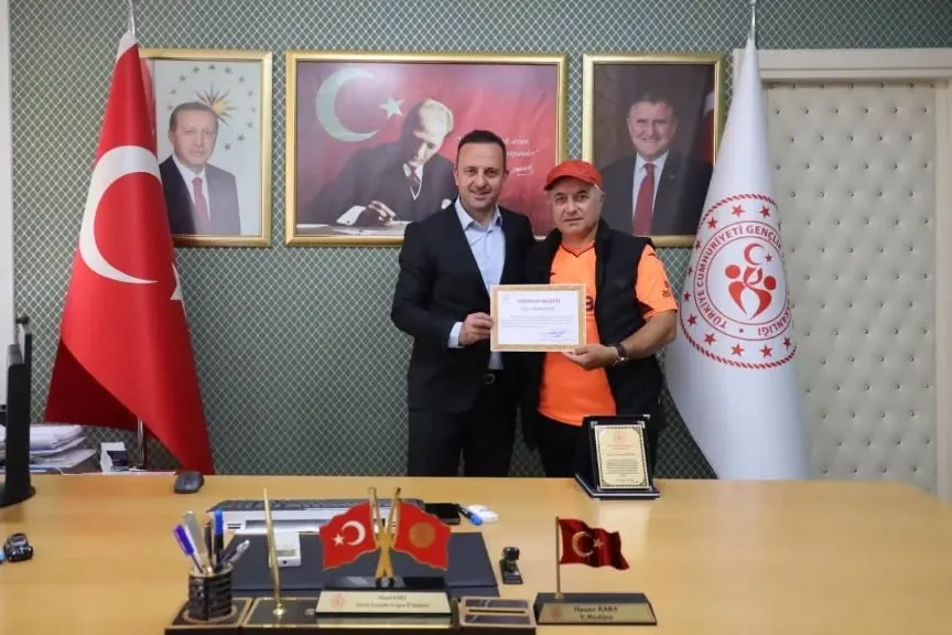 Başarılı Antrenör Ahmet Külünk Sinop'a Tayin Oldu