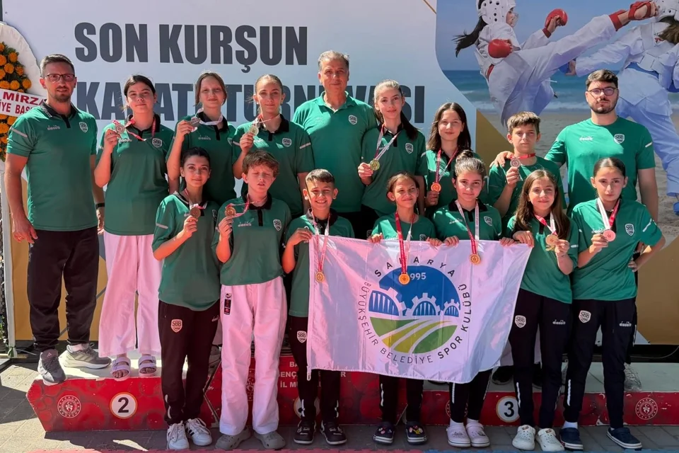 Sakarya Büyükşehir Belediyespor’dan 17 Madalyalı Başarı