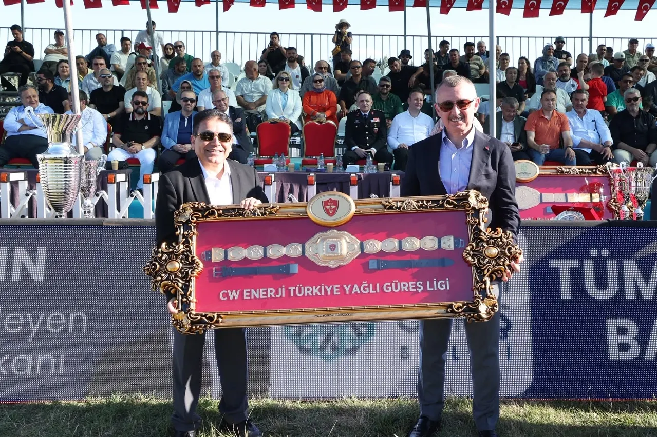 Kocaeli'de Başpehlivanlık Altın Kemeri Feyzullah Aktürk'ün Oldu