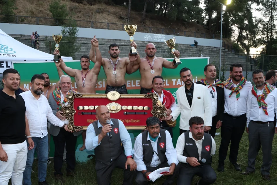64. Tarihi Çalı Güreşleri'nde Altın Kemer Erkan Taş'ın Oldu