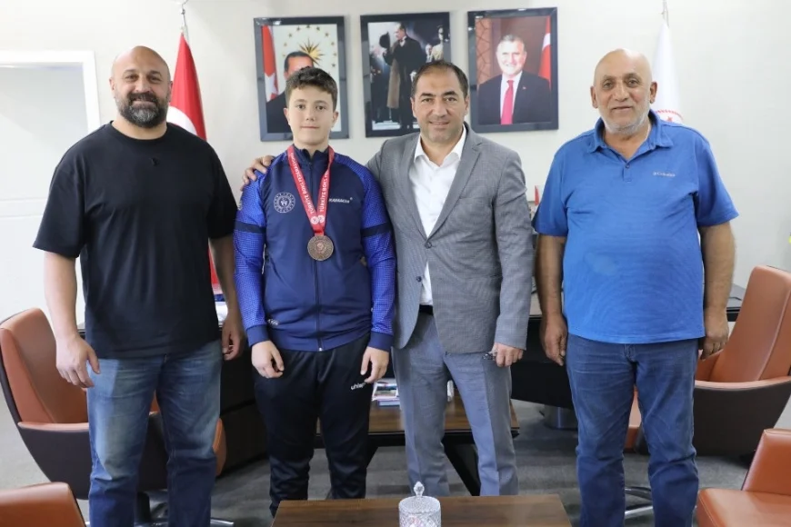 Ağrı'dan Boks Arenasına Milli Gurur: Baver Yiğit Bayram Türkiye Üçüncüsü Oldu