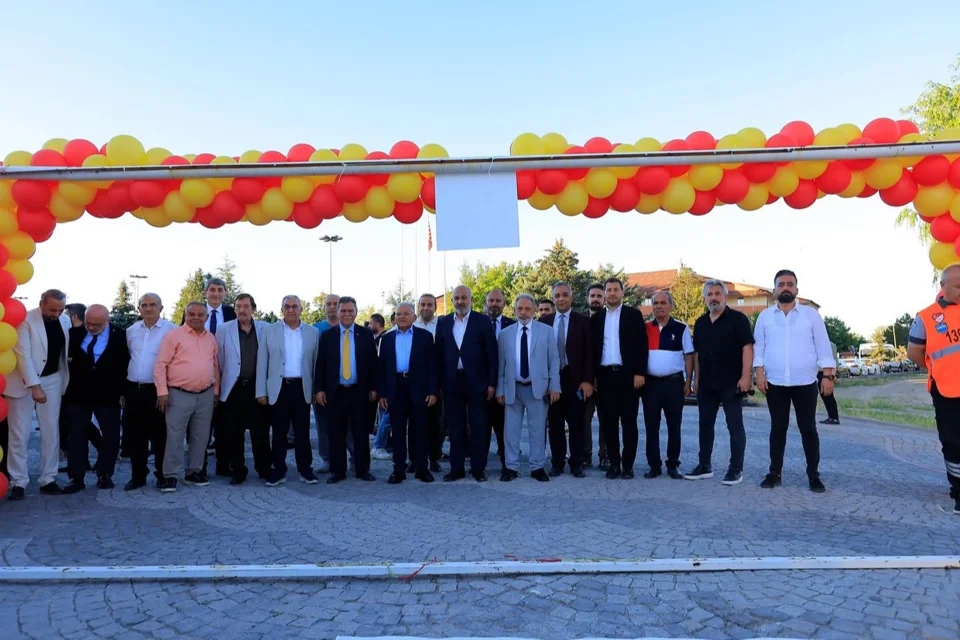 Başkan Büyükkılıç, Kayserispor'un 60. Yıl Kutlamasında Bir Araya Geldi: "Süper Lig'e Dönüş Hedefiyle El Ele"