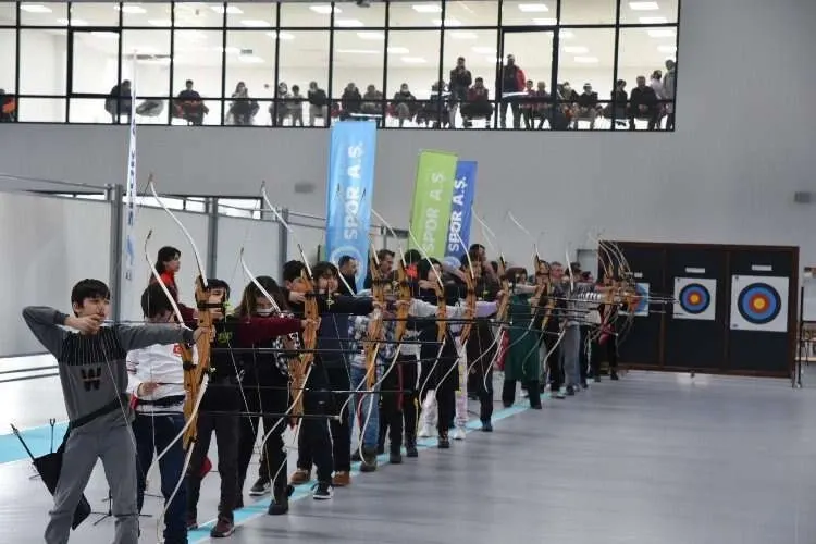 Kayseri'de Spor Okulları'nda Yaz Dönemi Kayıtları Başladı