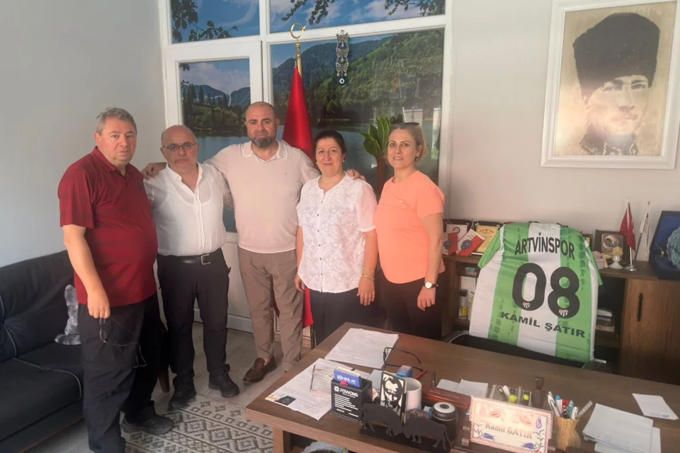 Artvinspor Kadın Voleybol Takımı İçin Şatır Ailesi'nden Destek Görüşmeleri